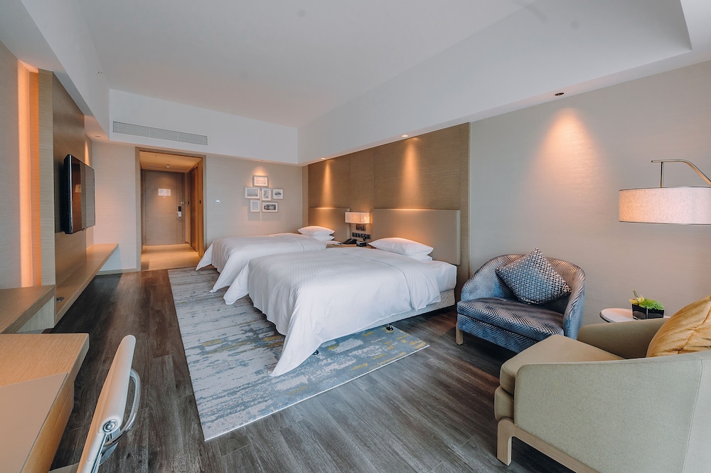 Executive Room, 2 Queen Beds, River View, Executive Level photo 2