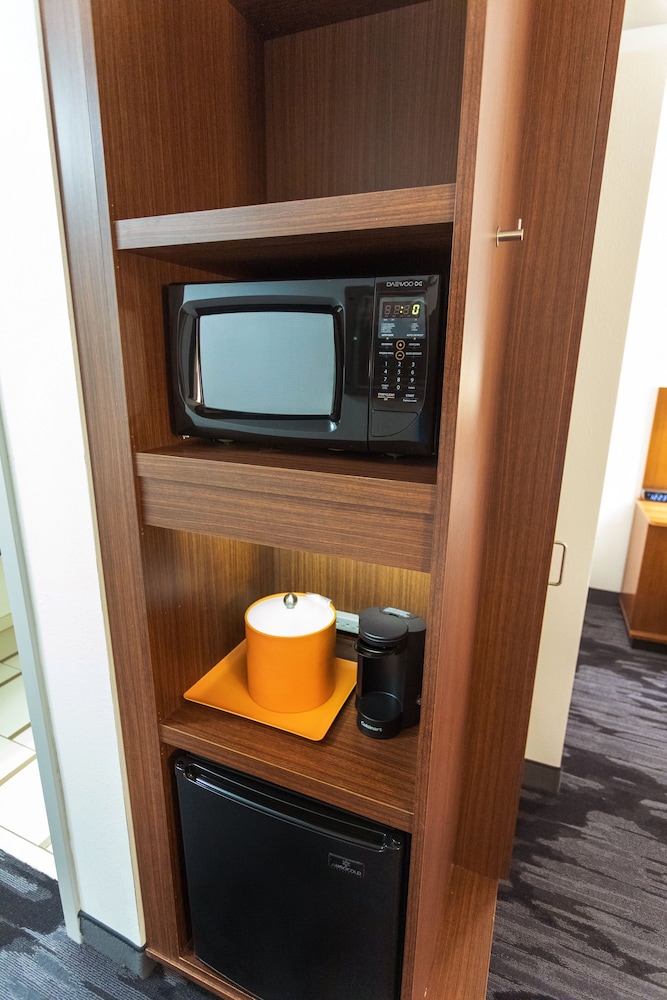 Room, 1 King Bed (Hearing Accessible) - Photo 2