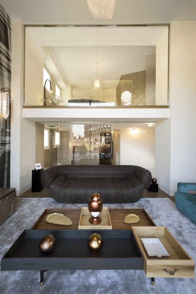 Panoramic Suite, 1 King Bed, Ground Floor (Colosseum View)
