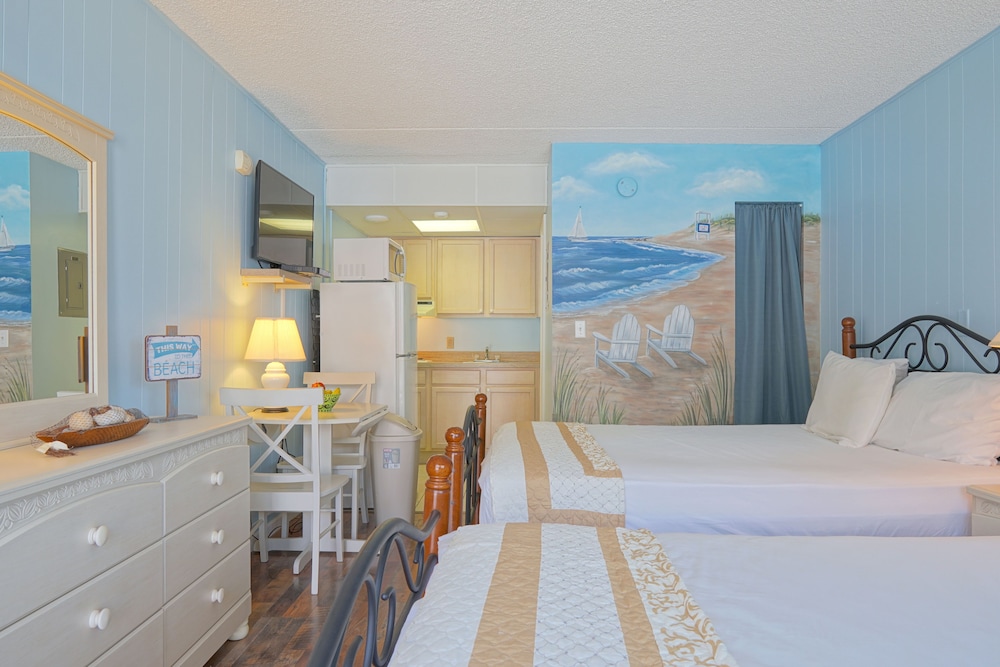 One Room Efficiency 2 Queen Beds, Kitchenette