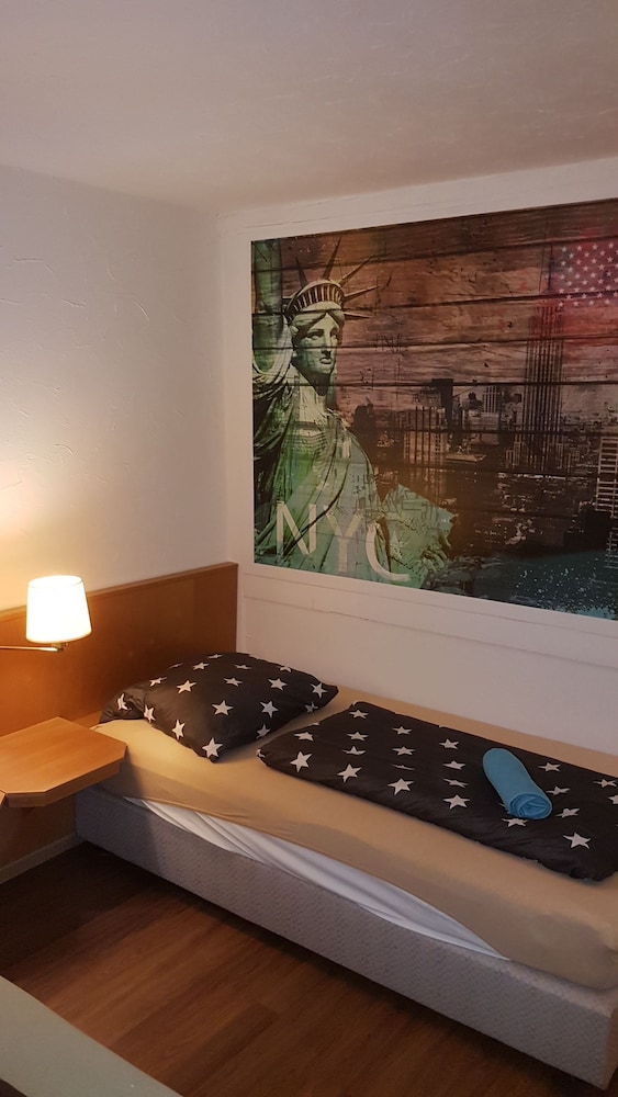 Apartment photo 2