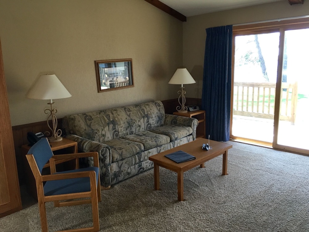 Deluxe Villa, 1 Bedroom, Lake View photo 2