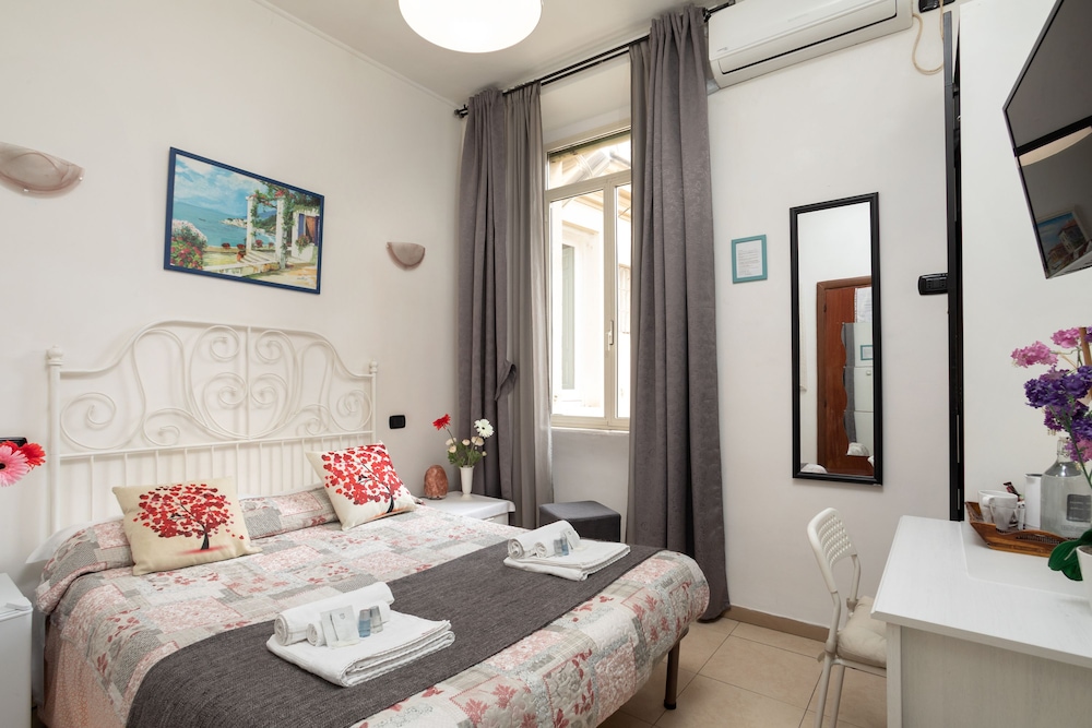 Standard Single Room photo 3