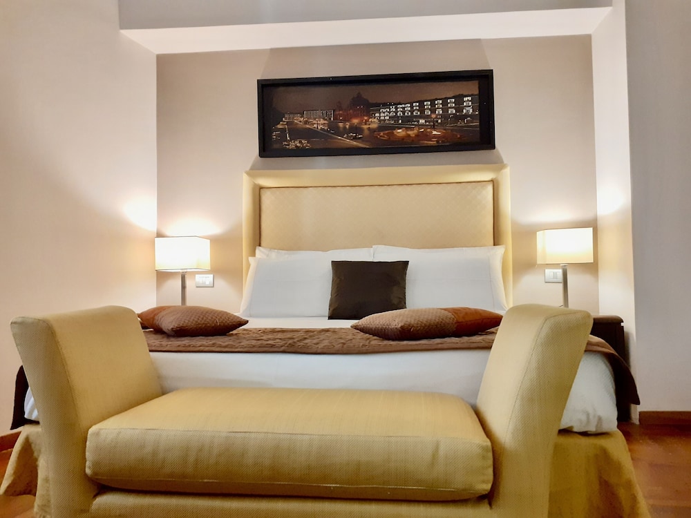 Classic Triple Room photo 1