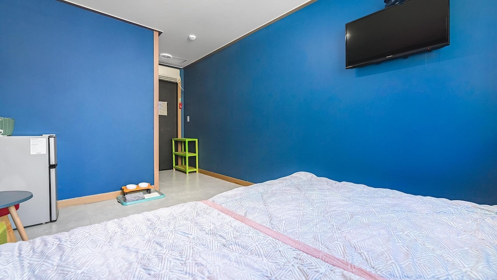 Basic Room, 1 Bedroom (202 (Pet)) photo 2
