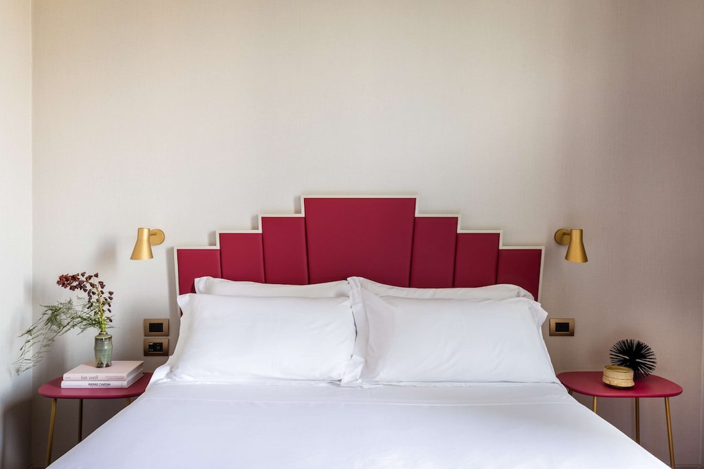 Premium Double Room with One Double Bed and 2 Adults Occupancy (Non Smoking)