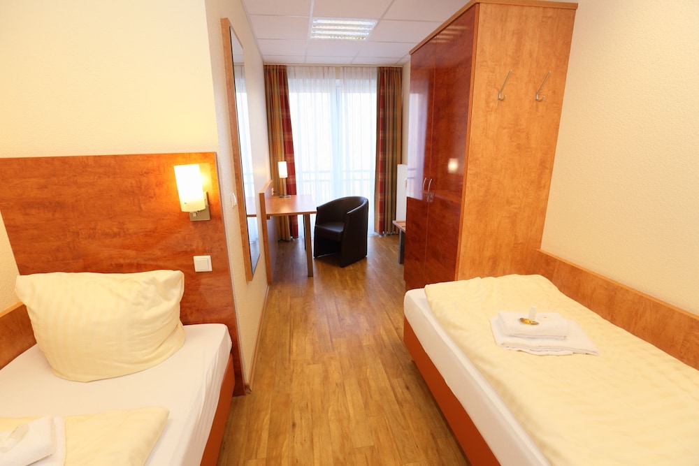 Apartment (6 Adults) - Photo 3