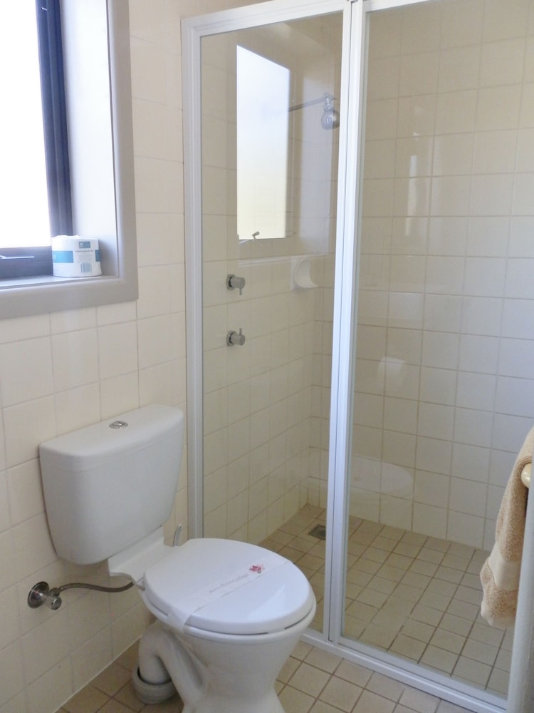 Standard Single Room (King Single Bed) photo 3