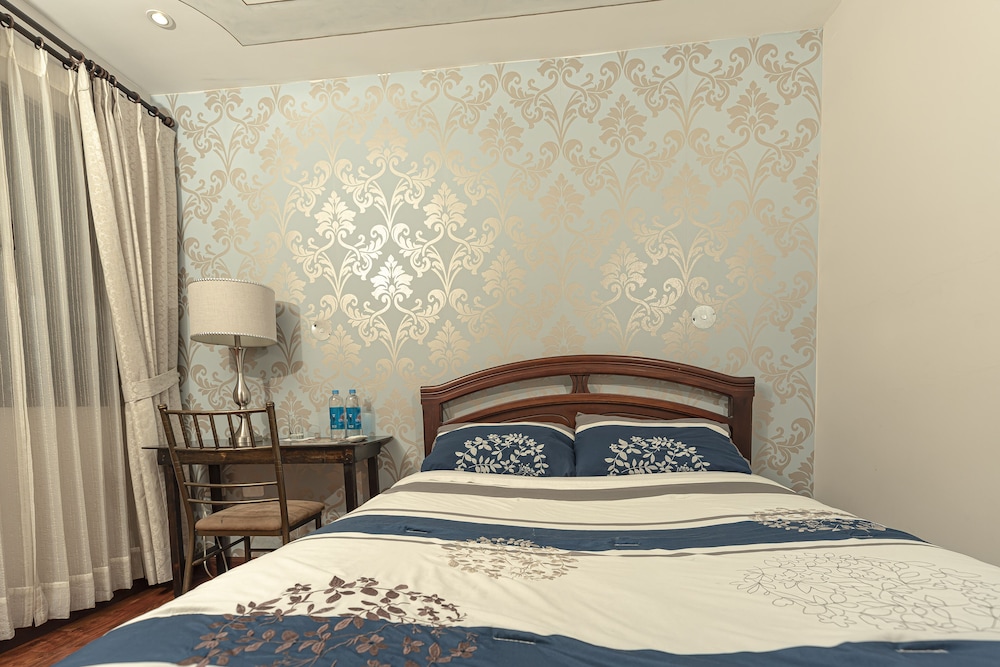 Standard Double Room Single Use photo 2