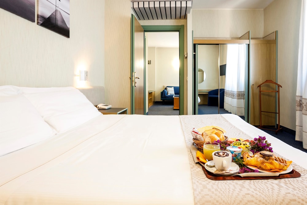 Standard Room, Multiple Beds