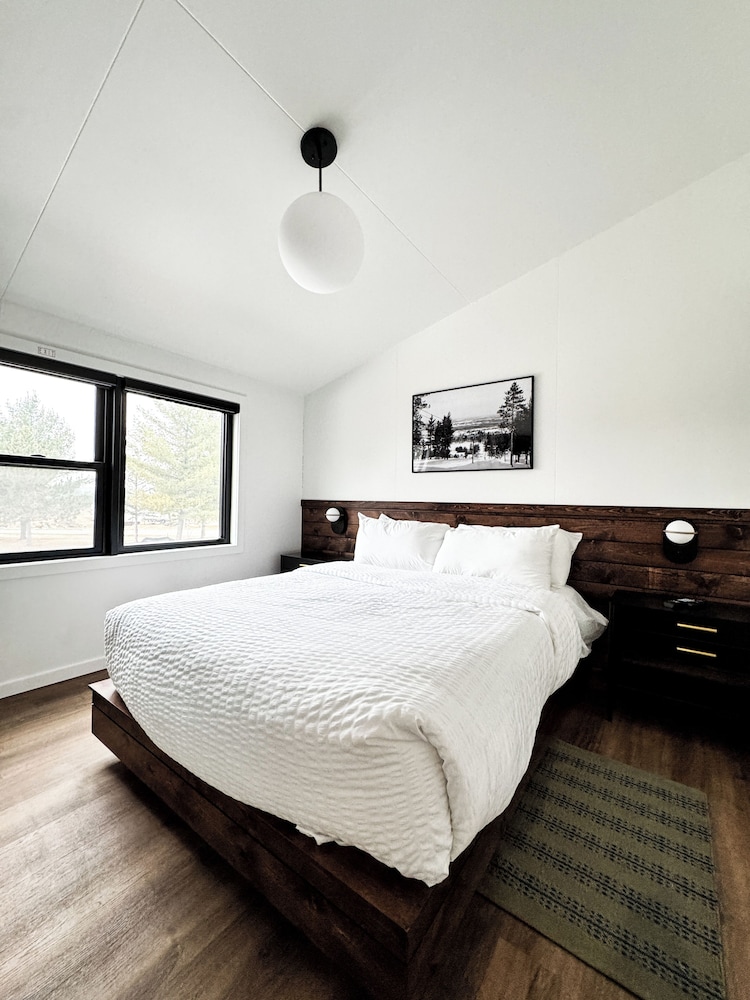 Cabin (Full) - Photo 10