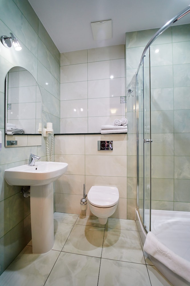 Standard Double Room Single Use photo 3