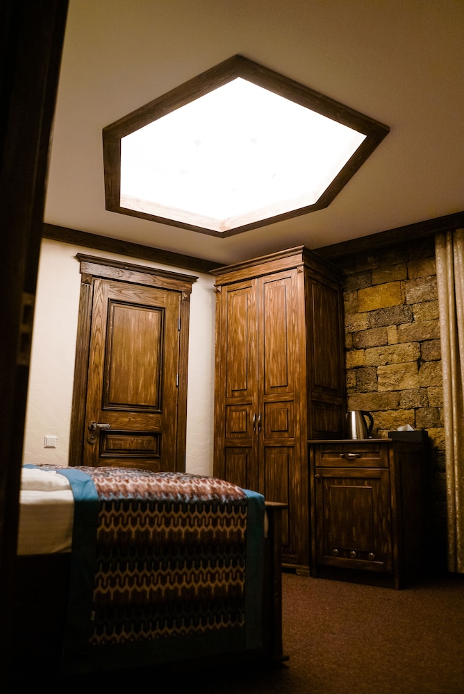 Standard Double Room, 1 Queen Bed, Non Smoking, Ensuite photo 1