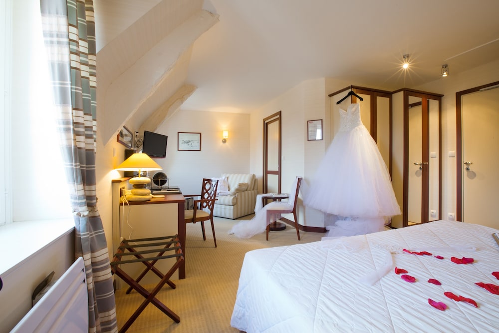 Luxury Suite, 1 King Bed photo 2