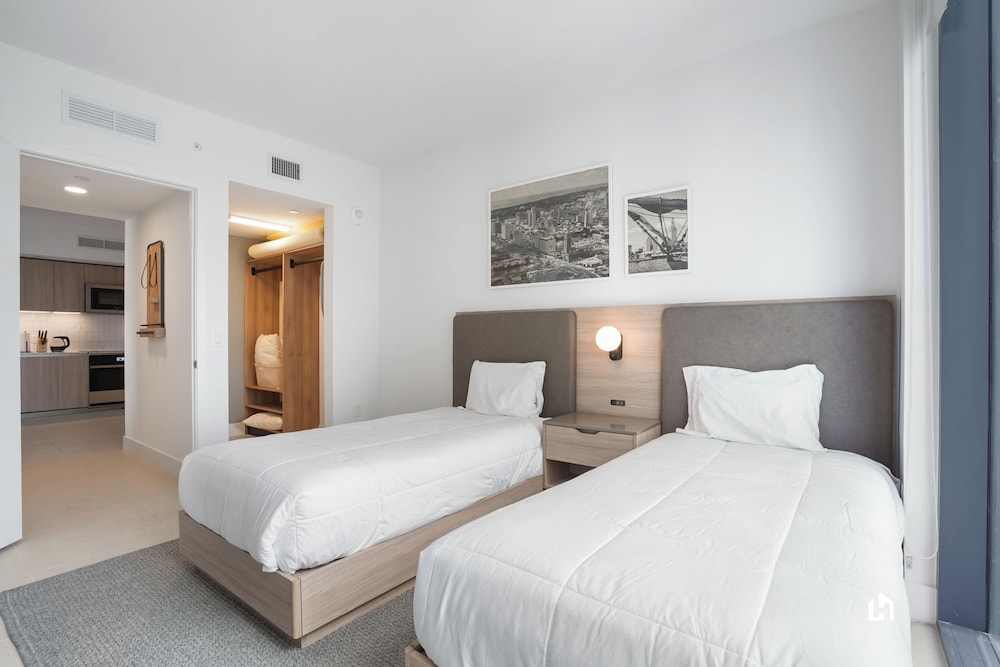 Apartment, 3 Bedrooms, Balcony, Ocean View photo 2