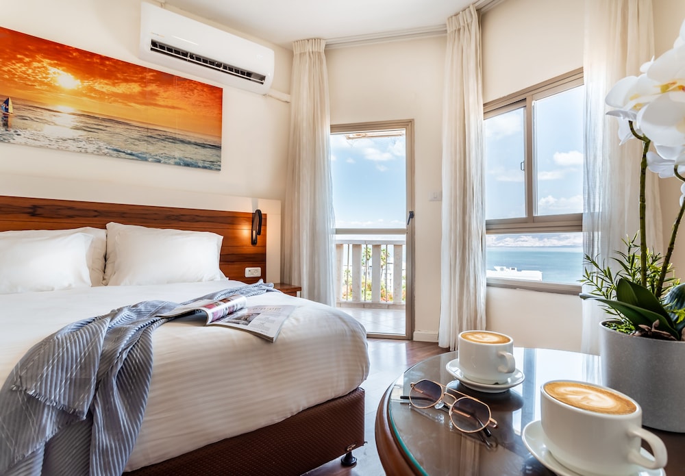 Double or Twin Room photo 3