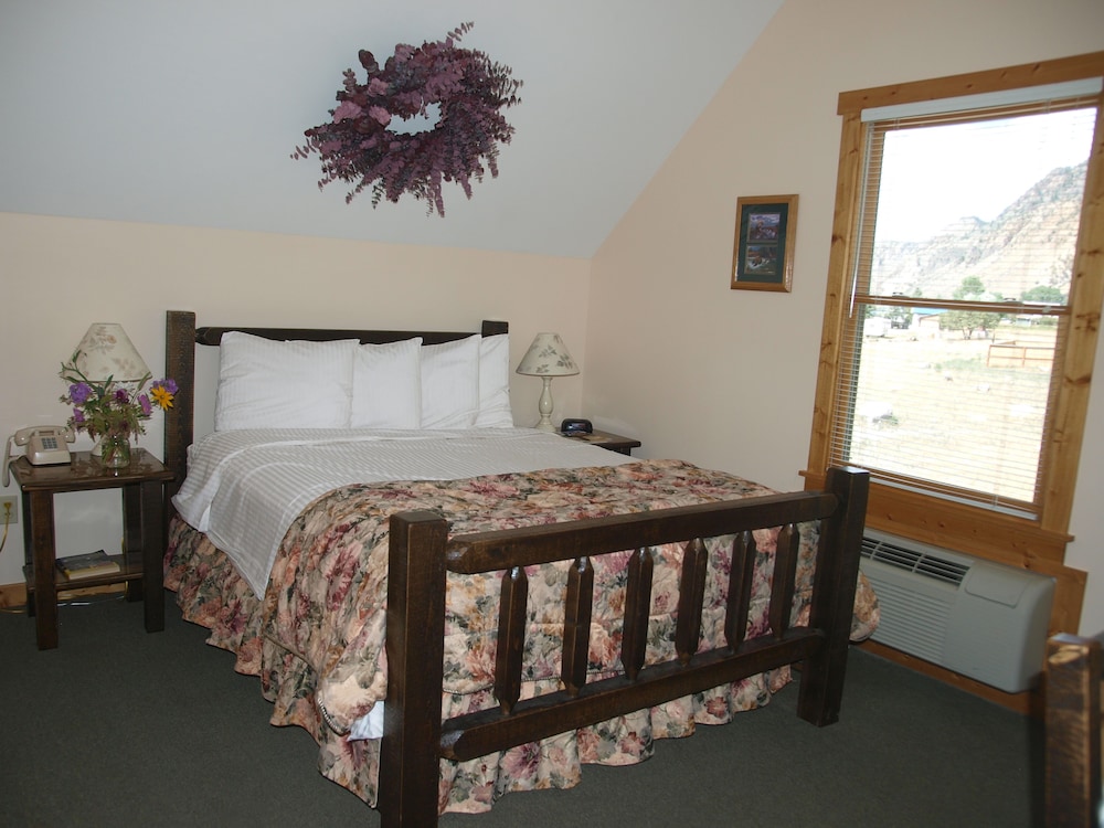 Room, Private Bathroom (Northern Lights Room)