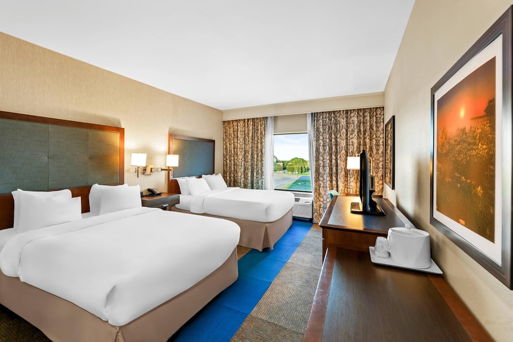 Standard Room, 2 Queen Beds, Non Smoking photo 1