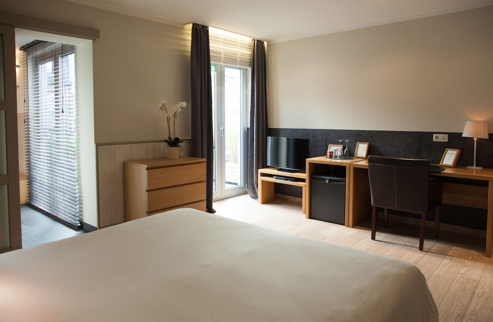 Luxury Double or Twin Room photo 1