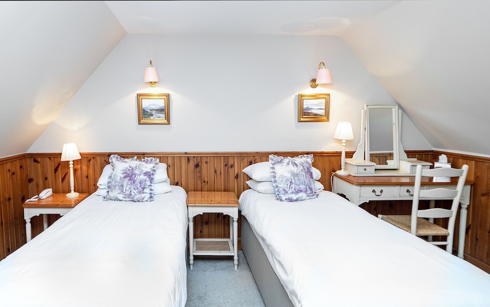 Suite, 2 Twin Beds photo 1