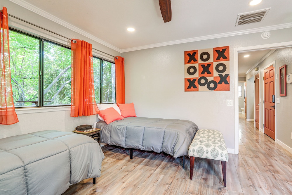 House (2 Bedrooms) photo 2