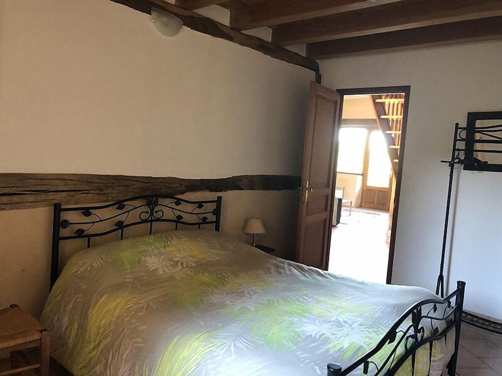 Family House photo 1
