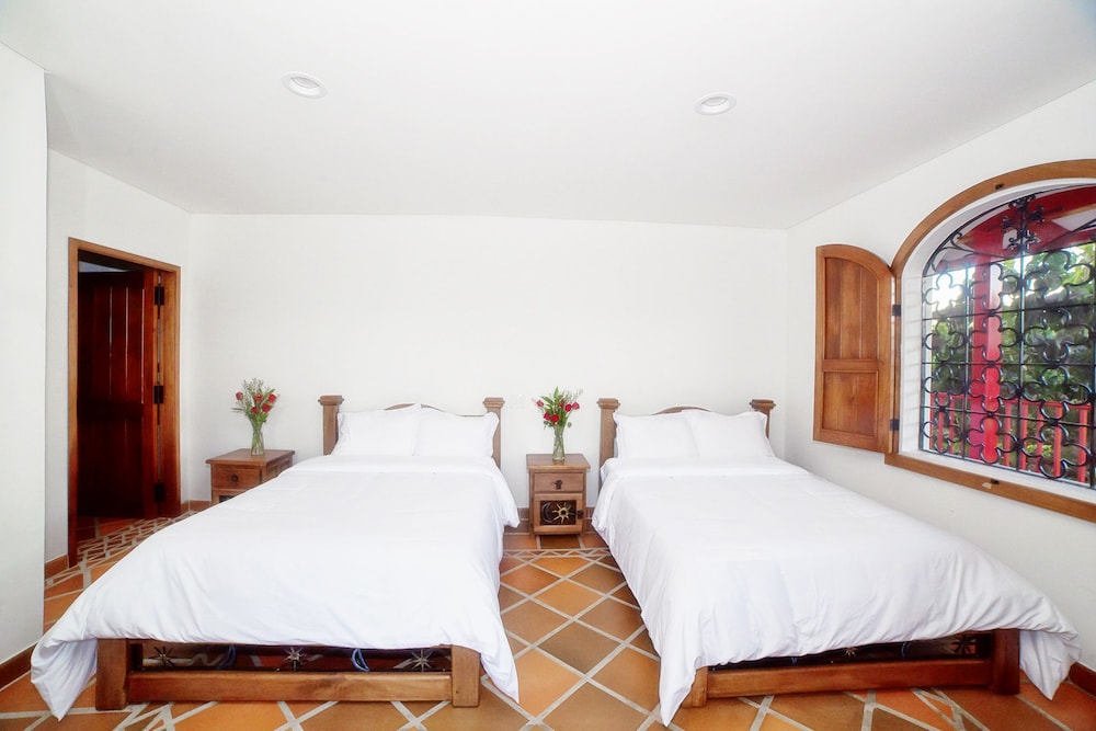 Twin Room, 2 Double Beds photo 1