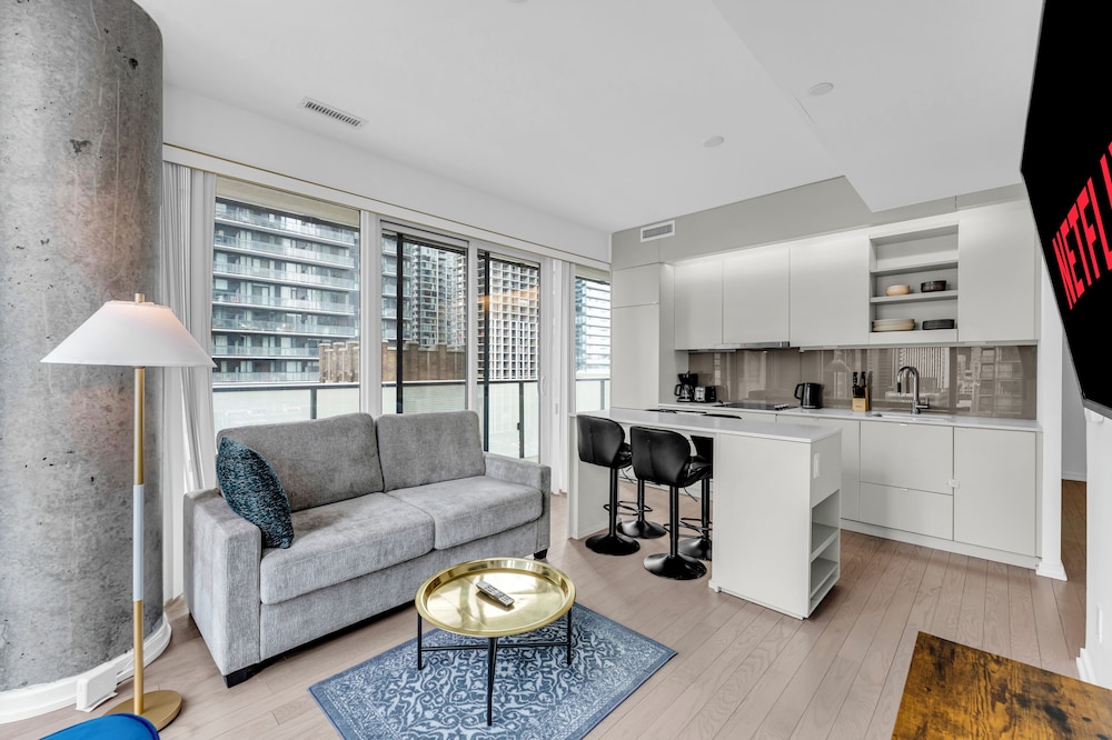 Design Condo, 2 Bedrooms, Kitchen, City View