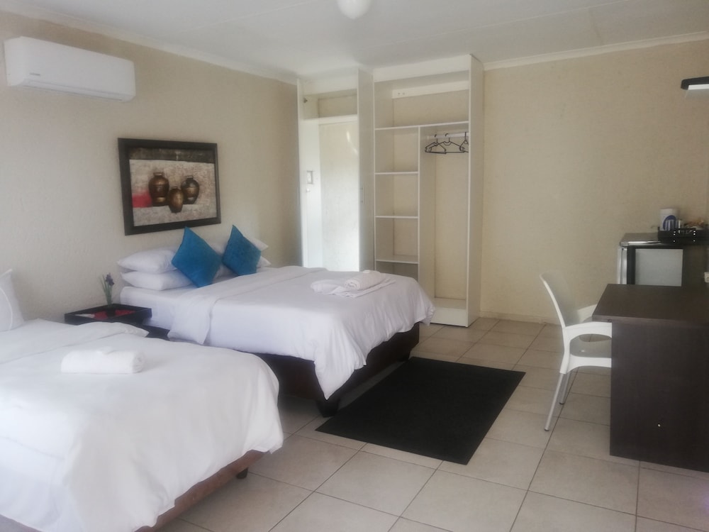 Family Triple Room, Non Smoking - Photo 2