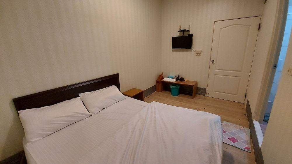 Standard Double Room photo 3