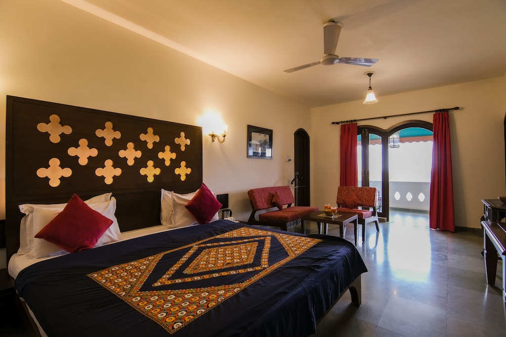 Sur Niwas Deluxe Suite photo 2