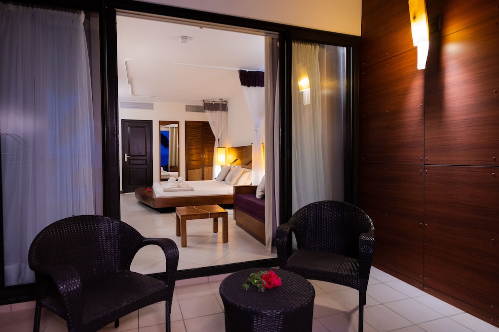 Superior Room with beach access and Ocean view photo 2