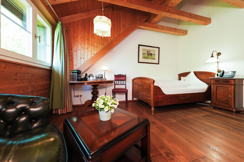 Classic Single Room, Courtyard View