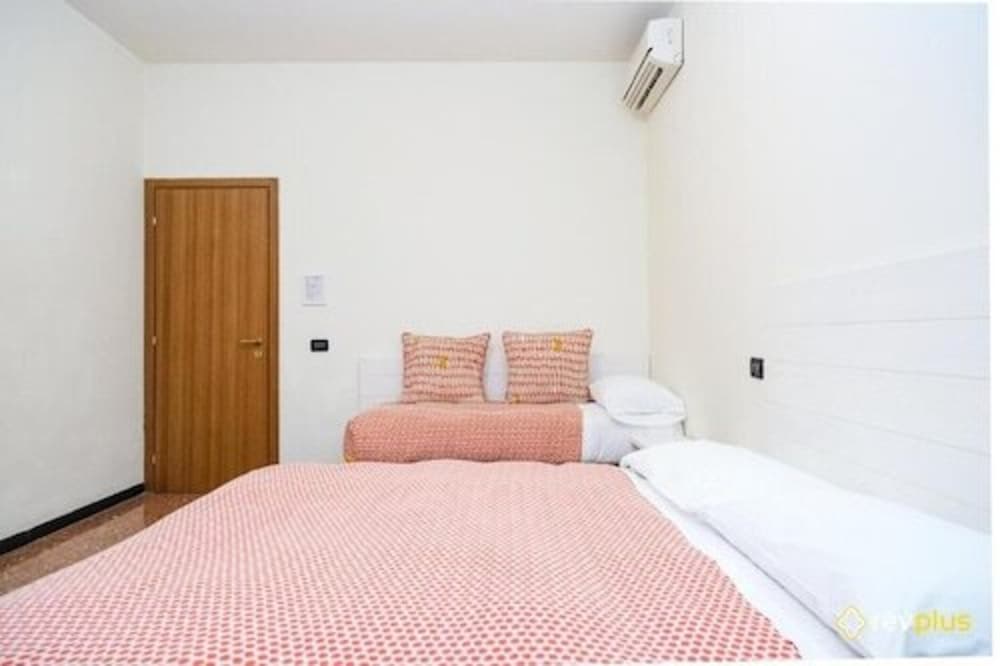 Economy Double or Twin Room