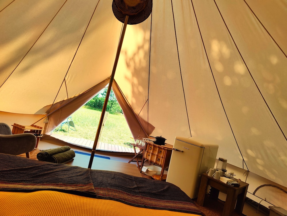 Luxury Tent Marsh Harrier photo 1