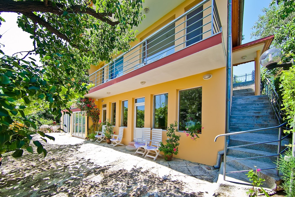 Family Villa, 3 Bedrooms, Sea View photo 3