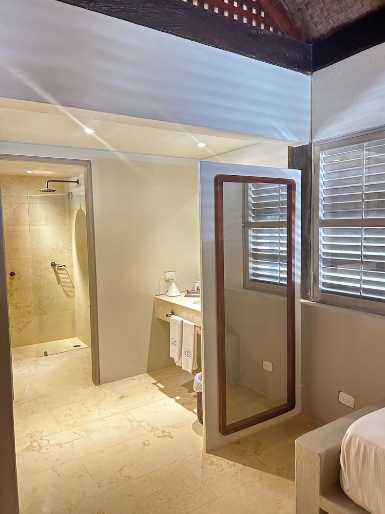 Suite - Photo 3