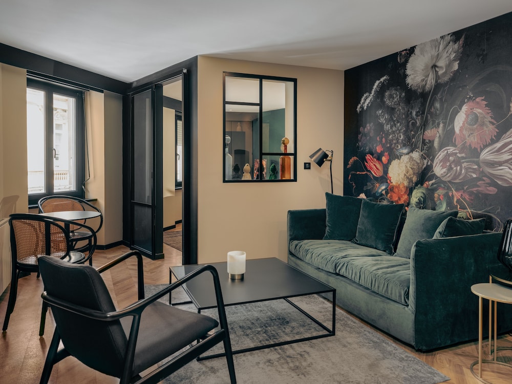 Henriette - One Bedroom Apartment photo 1