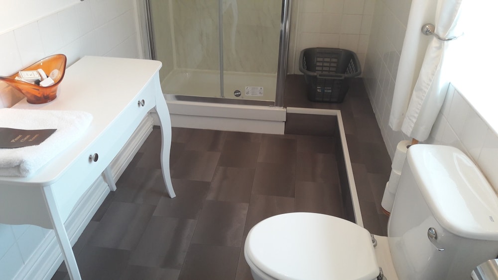 Classic Suite, 2 Bedrooms, Kitchenette photo 2