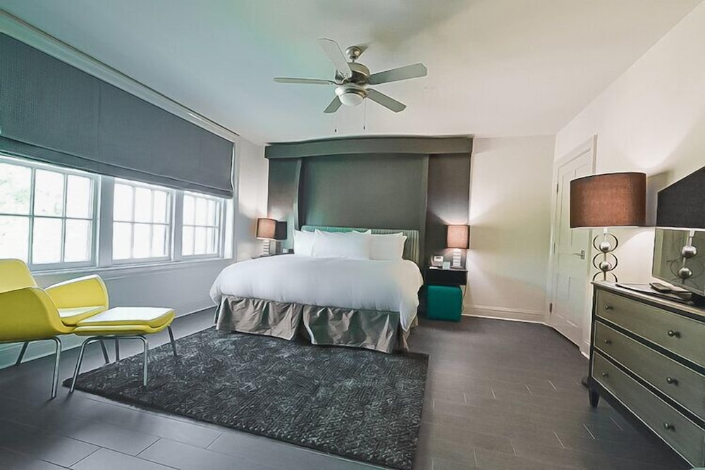 Room, 1 King Bed (Large King Bed Room. Nonsmoking. Non-)