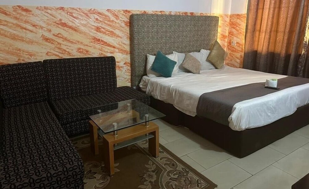 Deluxe Room, Balcony, City View photo 1