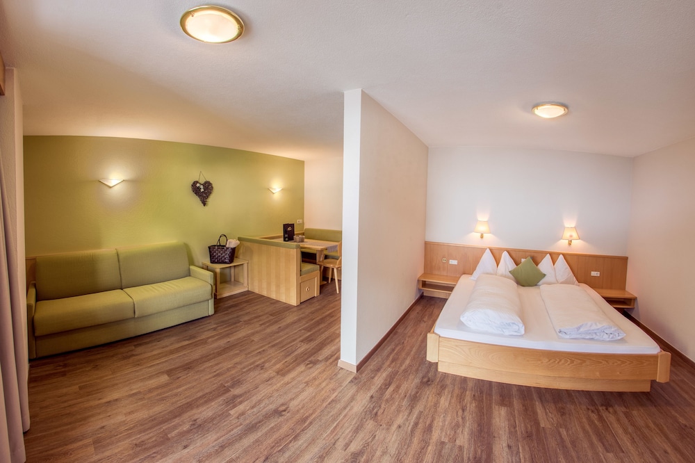 Apartment, 1 Double Bed with Sofa bed, Kitchenette (cleaning fee 60€) photo 1