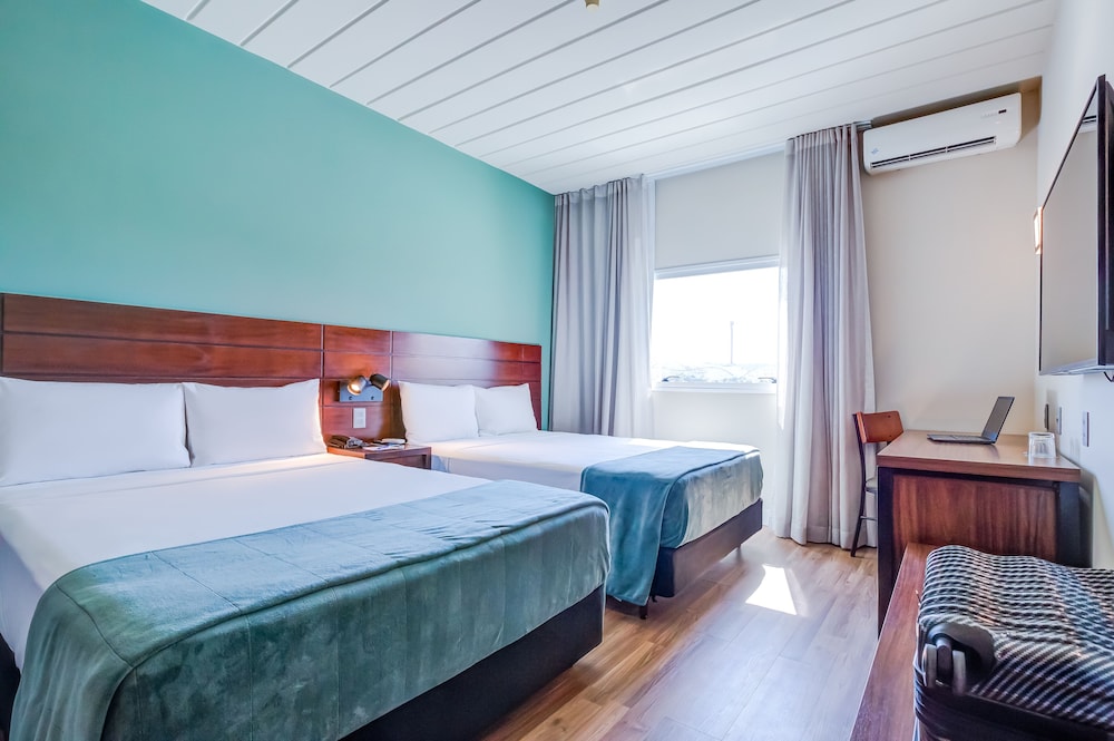Family Room, 2 Double Beds - Photo 1