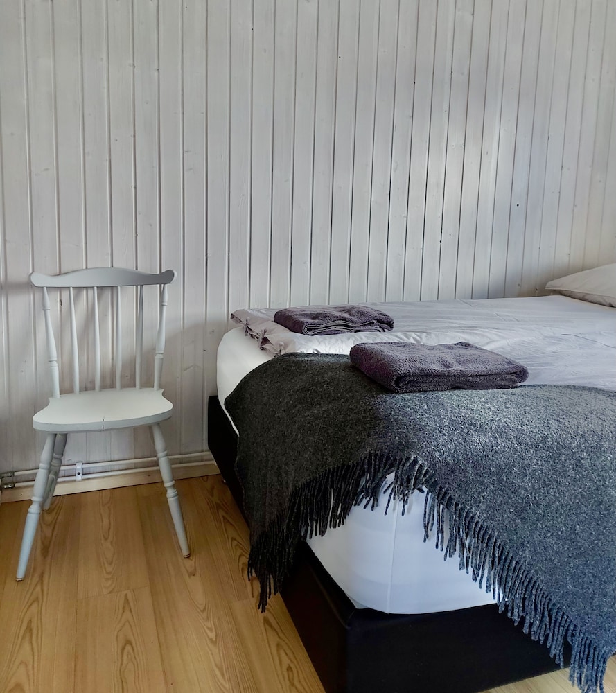 Deluxe Cottage, 2 Bedrooms, Hot Tub photo 3