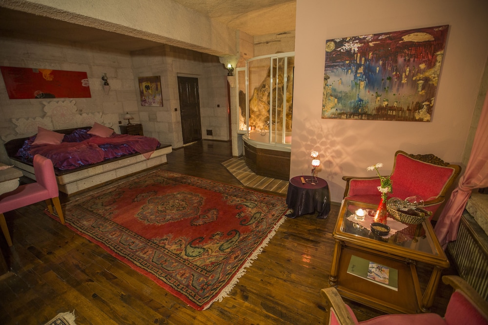 Panoramic Room - Photo 4