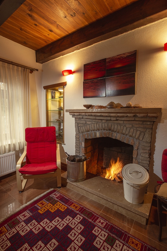 Royal Chalet photo 2