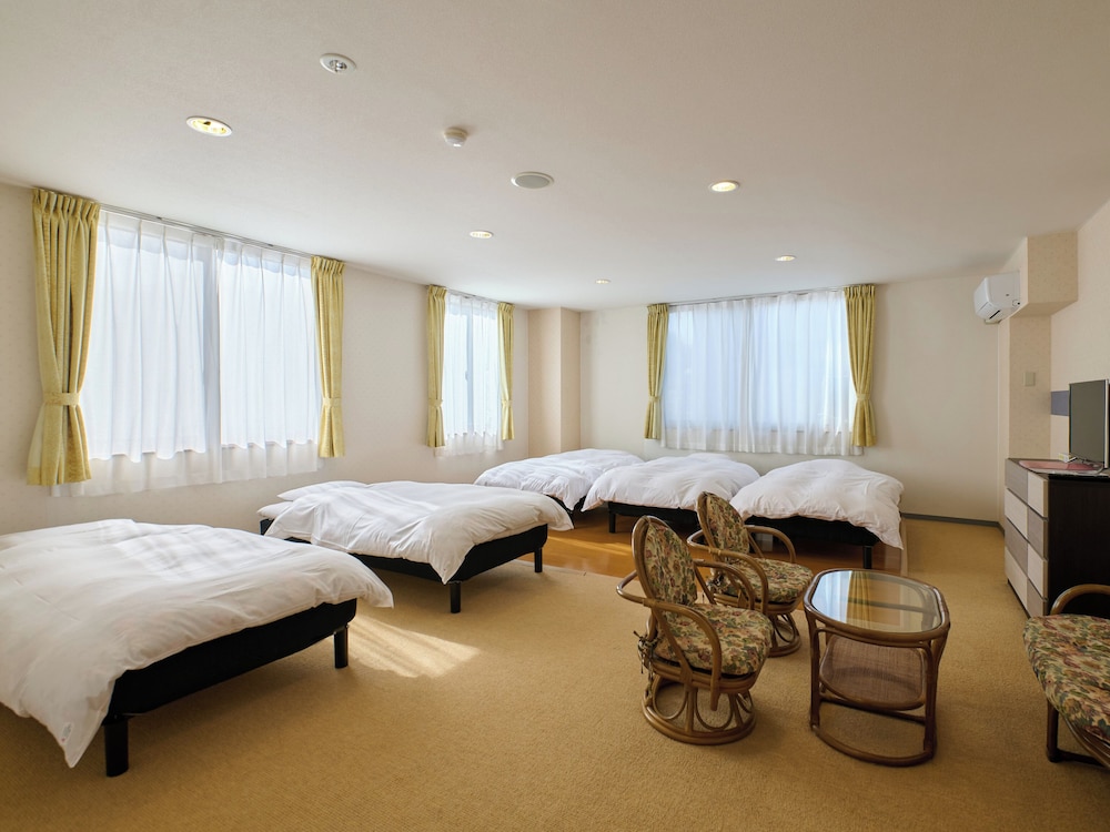 Standard Room, Non Smoking (5 beds)