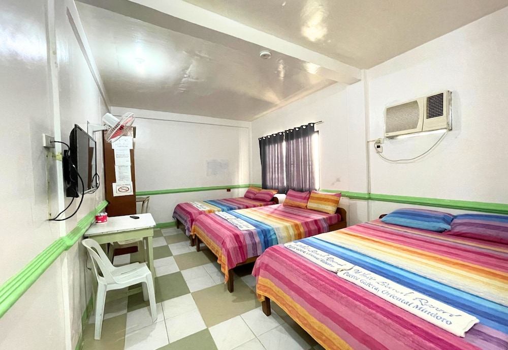 Deluxe Family Room photo 3