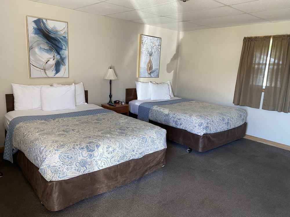 Basic Double Room photo 2