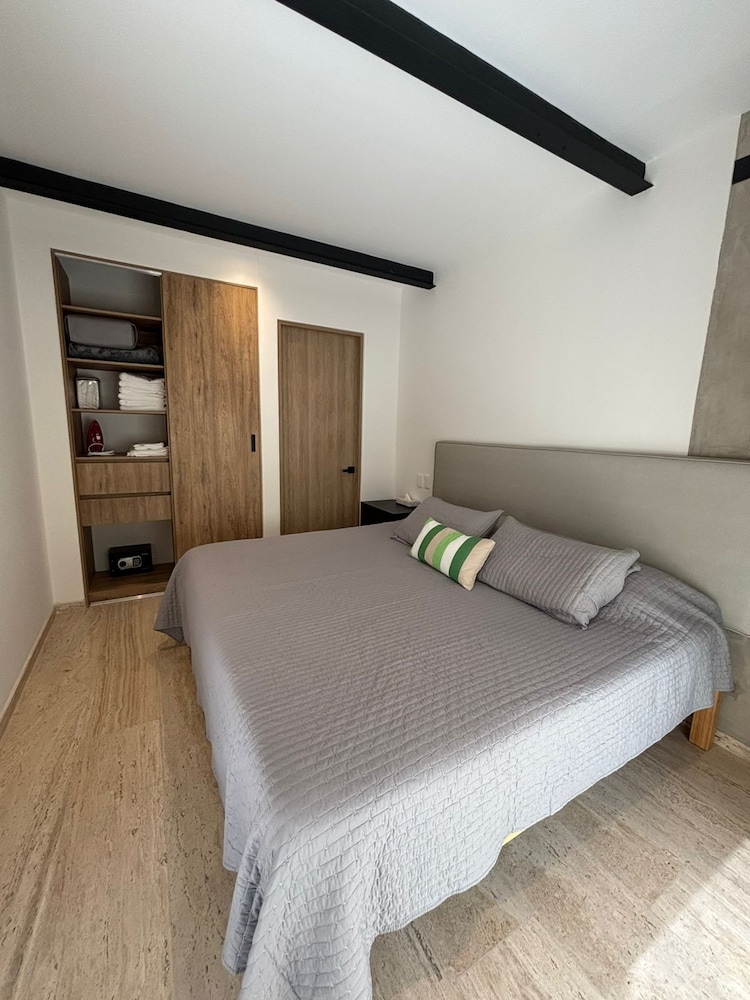 City Apartment photo 1